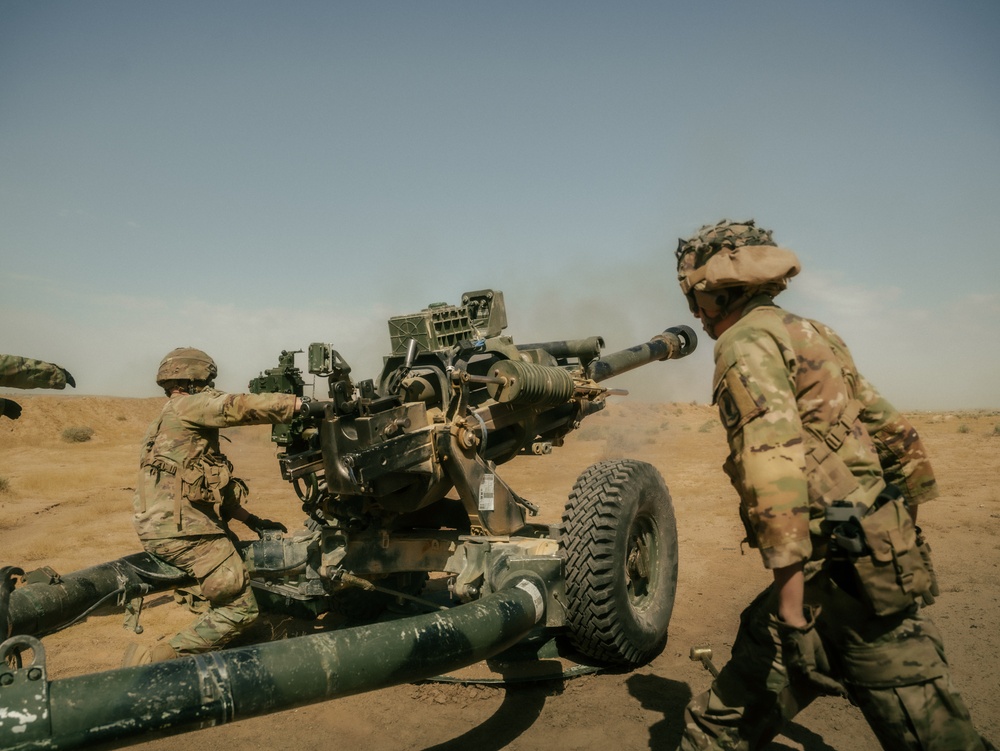 US, Tunisian Armed Forces conduct live-fire M119 howitzer drills as part of exercise African Lion 2025