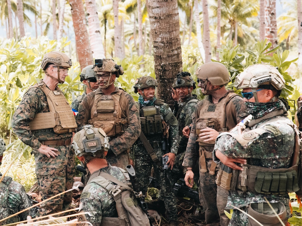 Balikatan 25: MRF-D 25.3, 3dMBde conduct counter-landing live-fire
