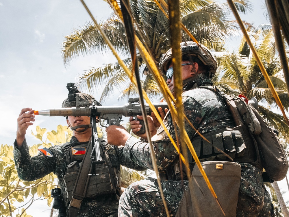 Balikatan 25: MRF-D 25.3, 3dMBde conduct counter-landing live-fire