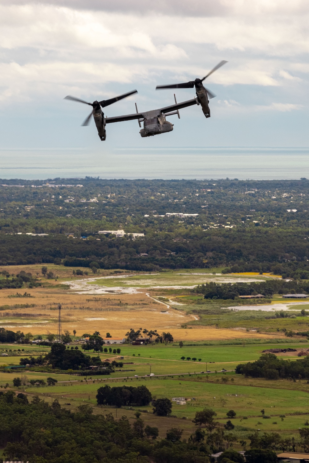 MRF-D 25.3: Marines conduct on-off drills