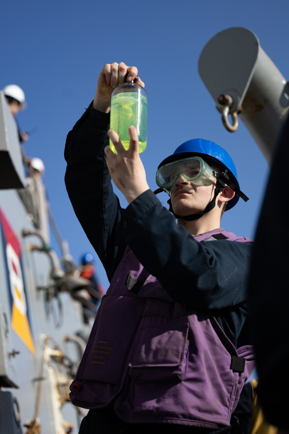 USS Oscar Austin (DDG 79) Conducts an Underway Replenishment with USNS Arctic (T-AOE 8)