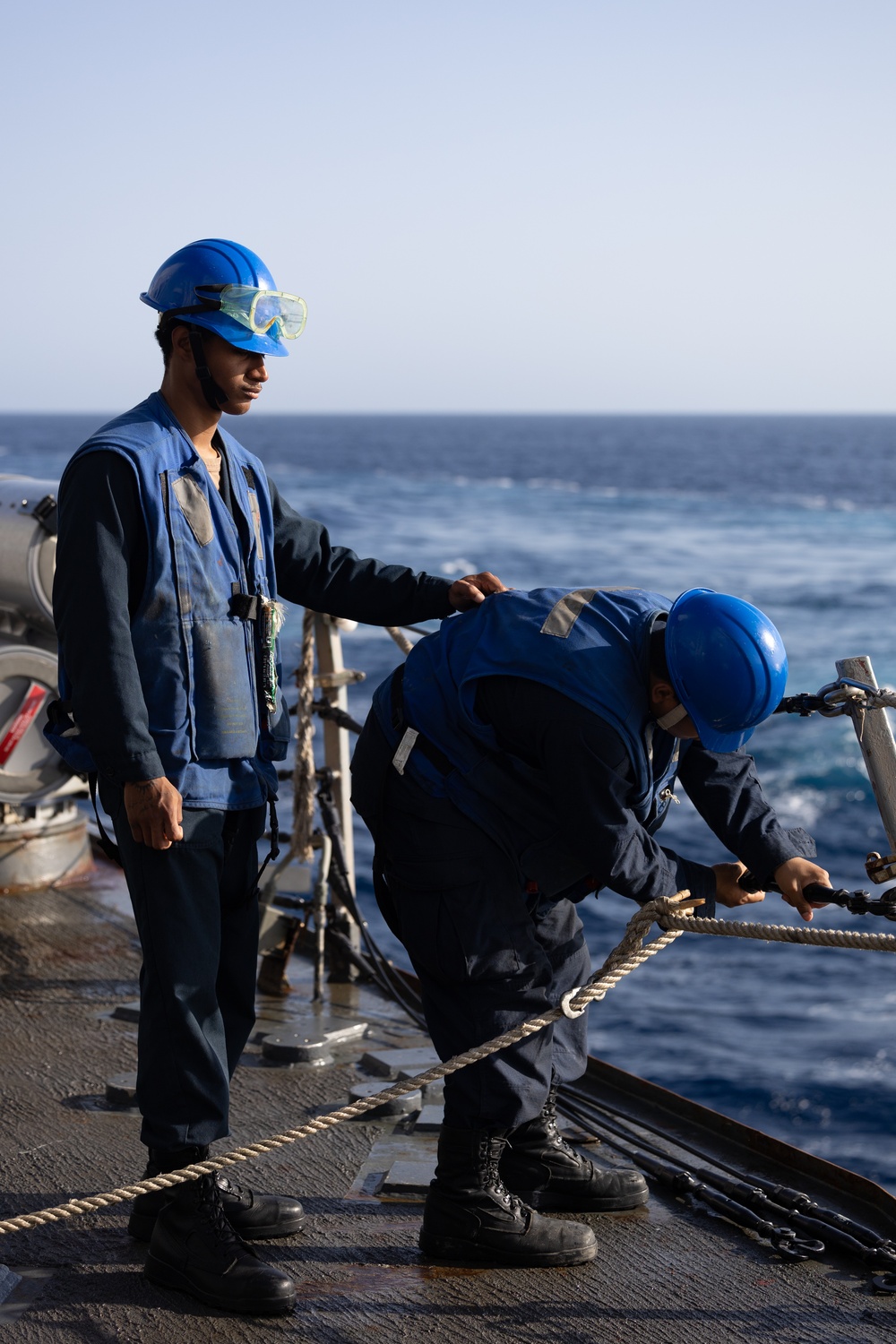 USS Oscar Austin (DDG 79) Conducts an Underway Replenishment with USNS Arctic (T-AOE 8)