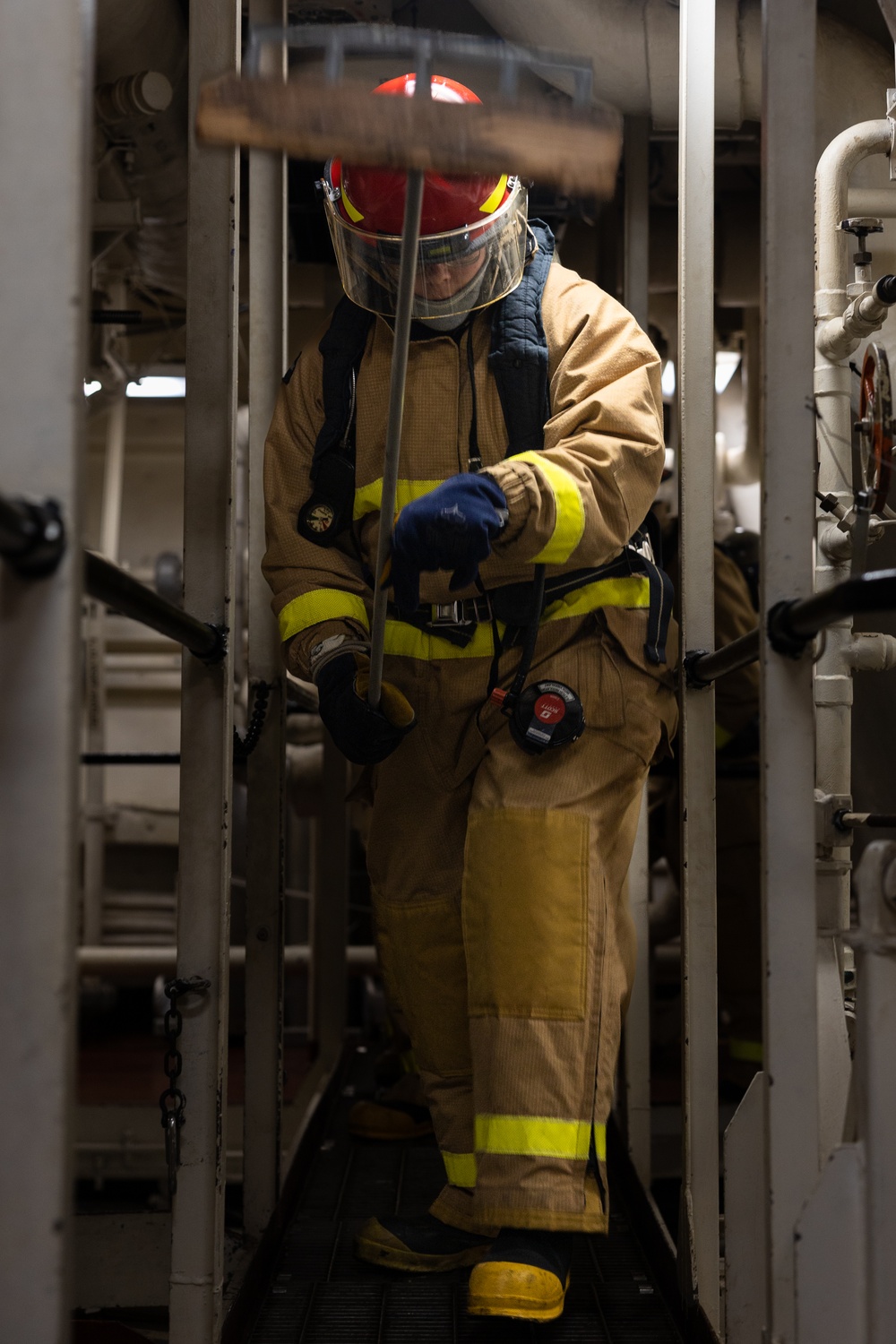 USS Oscar Austin (DDG 79) Conducts Damage Control Drill