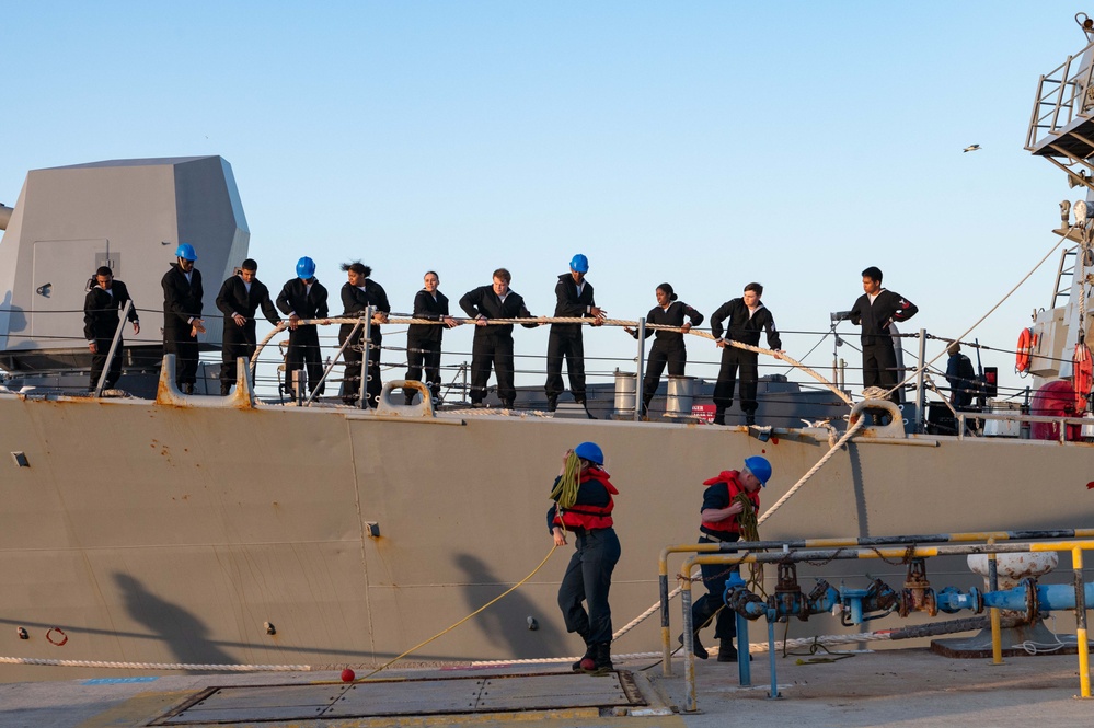 USS Roosevelt Returns to NAVSTA Rota