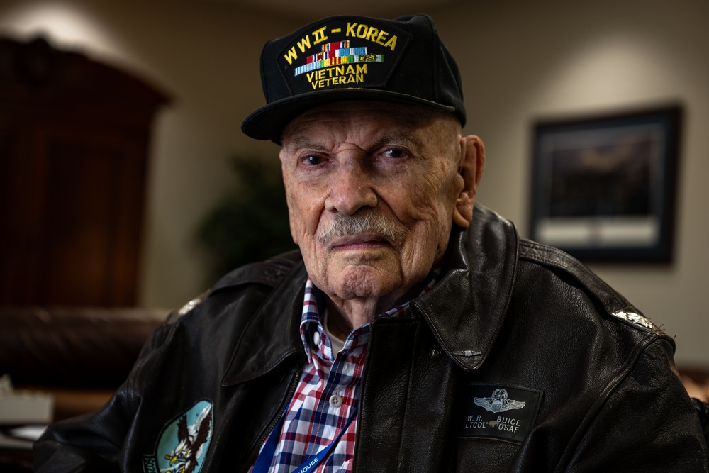 98-year-old pilot sees Skyraider legacy live on in AFSOC’s OA-1K Skyraider II