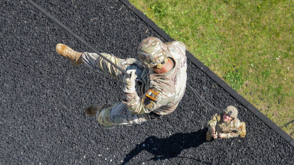 Rappel tower