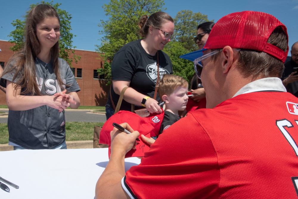 Washington Nationals hit a home run with service members and families