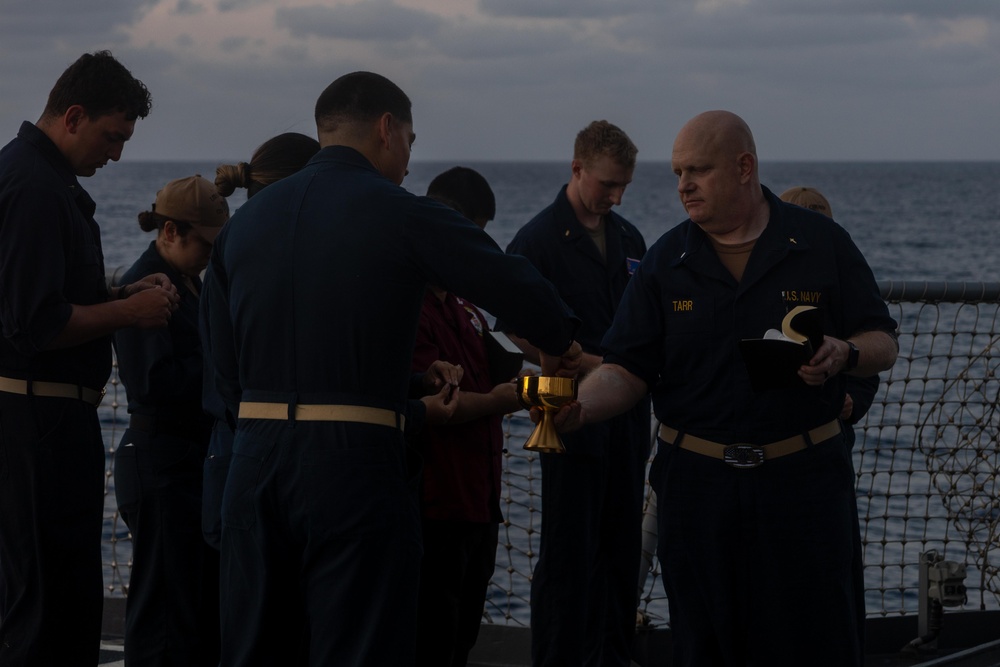 USS Chosin Celebrates Easter