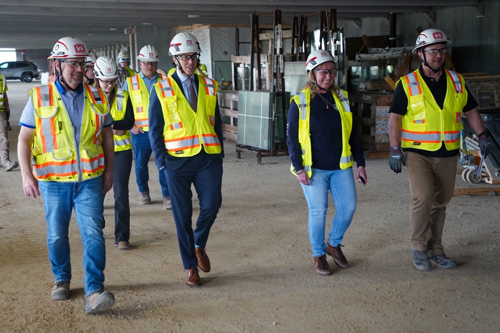 Congressional rep visits Louisville VA Medical Center