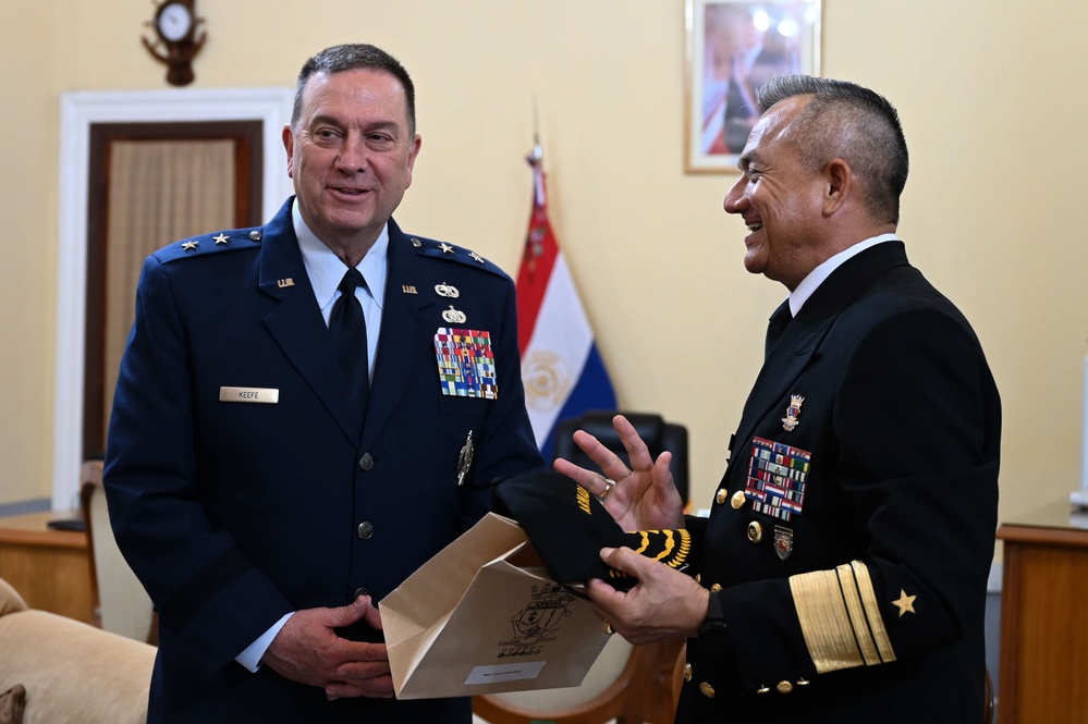 The Adjutant General of Massachusetts National Guard meets with Paraguayan Navy Commander