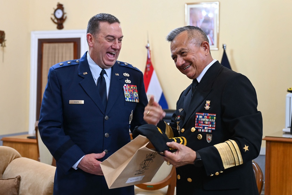 The Adjutant General of Massachusetts National Guard meets with Paraguayan Navy Commander