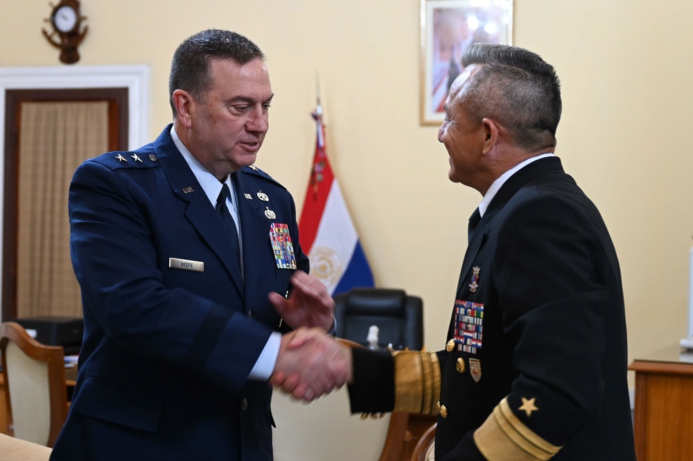 The Adjutant General of Massachusetts National Guard meets with Paraguayan Navy Commander