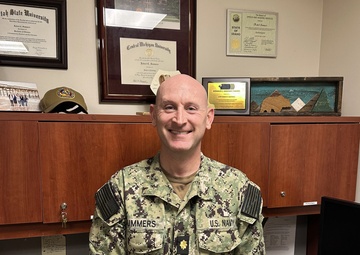 Navy Audiologist Honored for Exceptional Service