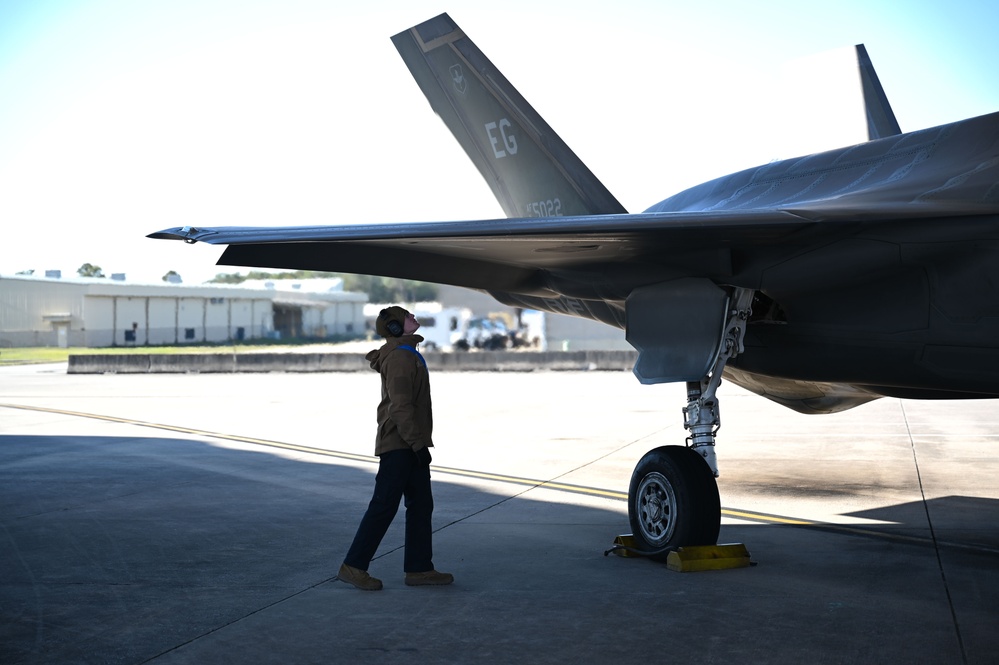 Col. Jordan Grant's Fini Flight