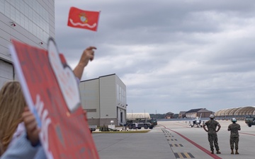 VMFA(AW)-224 conducts its final F/A-18 Hornet flight ceremony