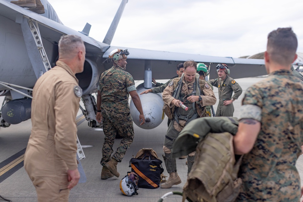 VMFA(AW)-224 conducts its final F/A-18 Hornet flight ceremony
