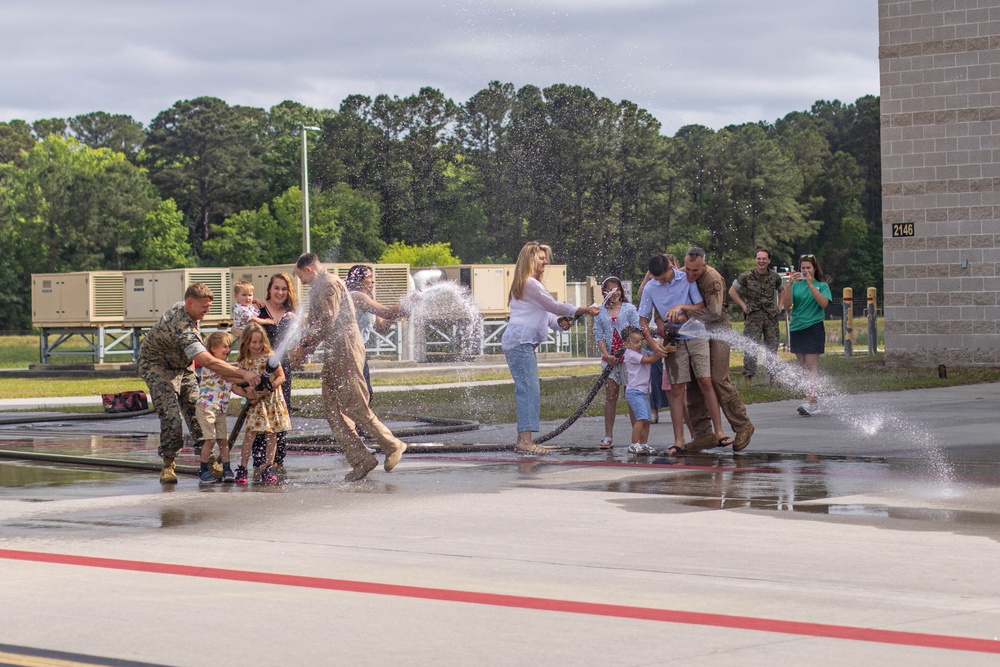 VMFA(AW)-224 conducts its final F/A-18 Hornet flight ceremony