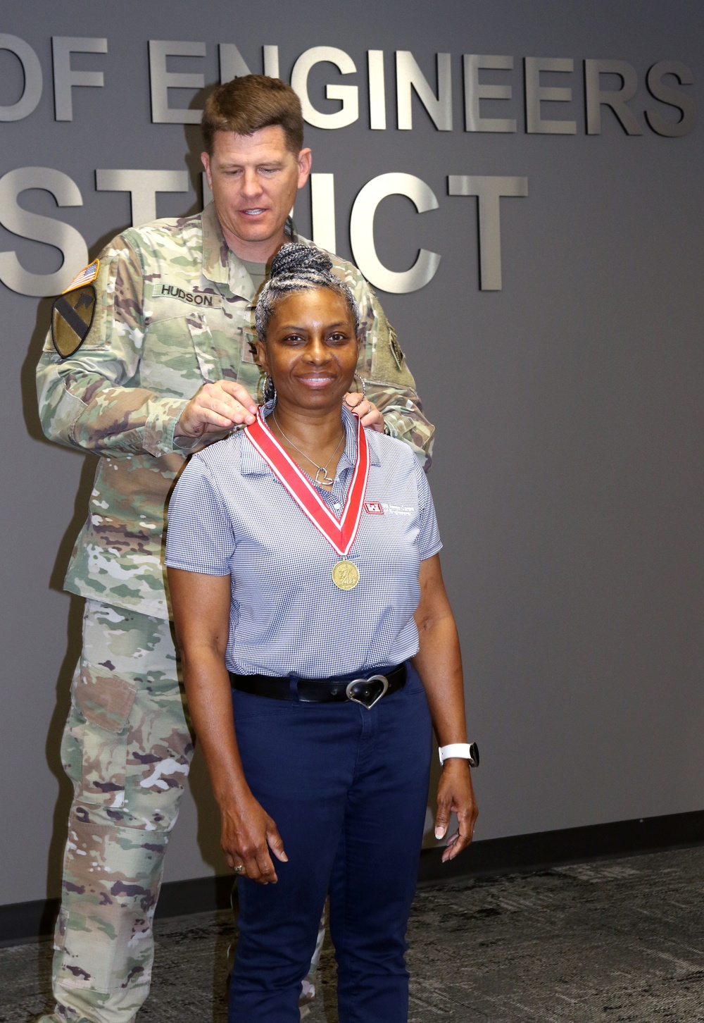 Samilton awarded Bronze de Fleury medal