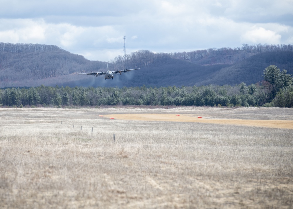Air Force Air Mobility Liaison Officer Course students come to Fort McCoy to train for first time at post’s austere air assault strip