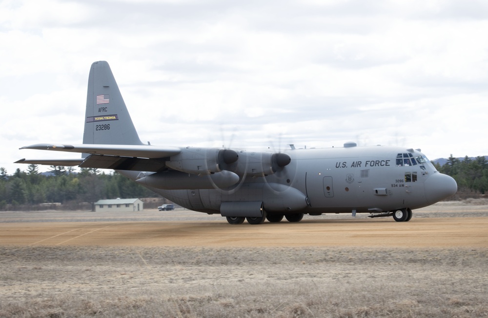 Air Force Air Mobility Liaison Officer Course students come to Fort McCoy to train for first time at post’s austere air assault strip
