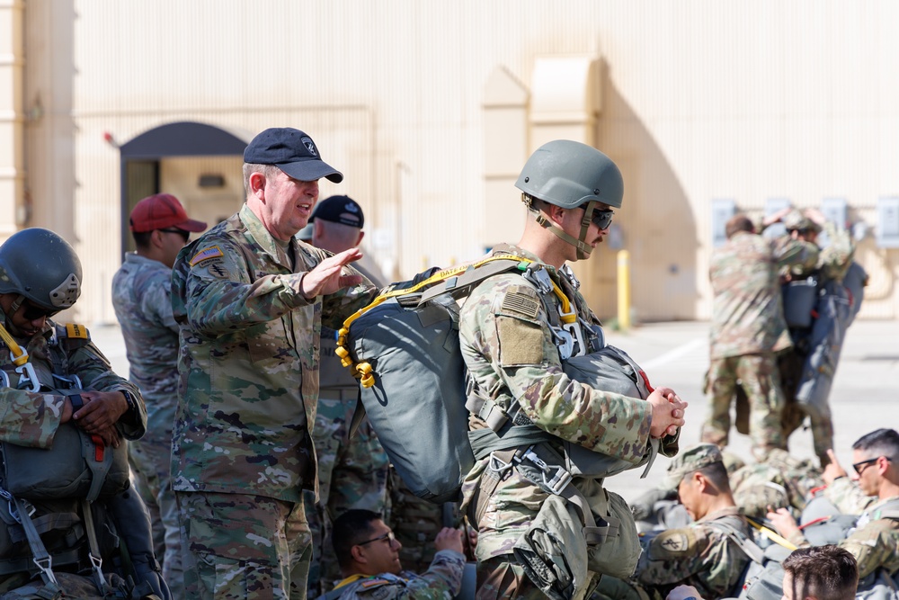 Joint Airborne operation showcases interoperability, enhances warfighting readiness