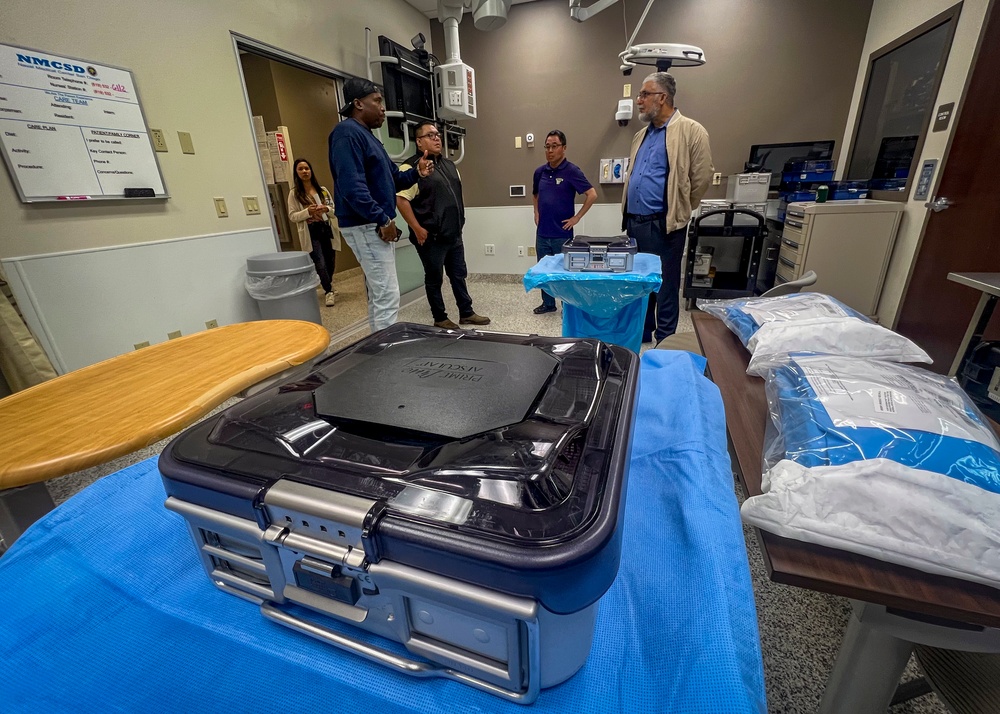 Pacific Northwest Education Specialists Visit Naval Medical Center San Diego