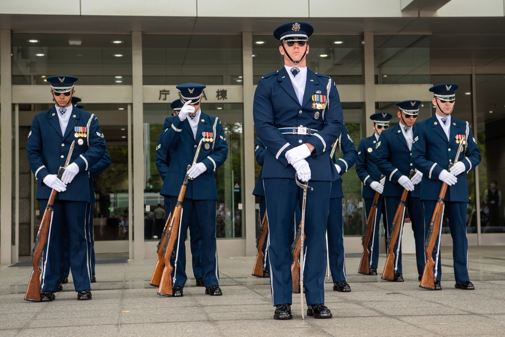 Honor Meets Honor: U.S. Air Force Drill Team Visits JGSDF Special Guard