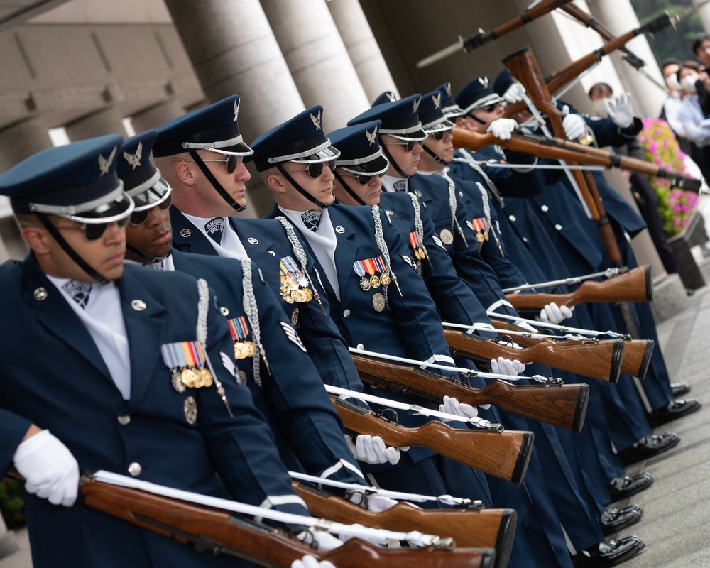 Honor Meets Honor: U.S. Air Force Drill Team Visits JGSDF Special Guard