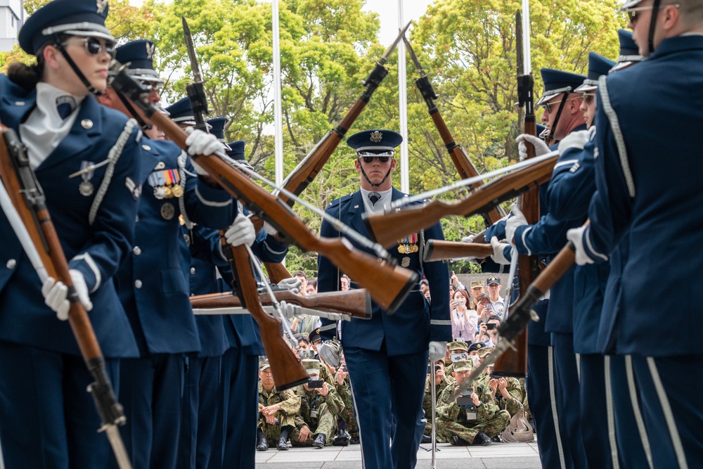 Honor Meets Honor: U.S. Air Force Drill Team Visits JGSDF Special Guard