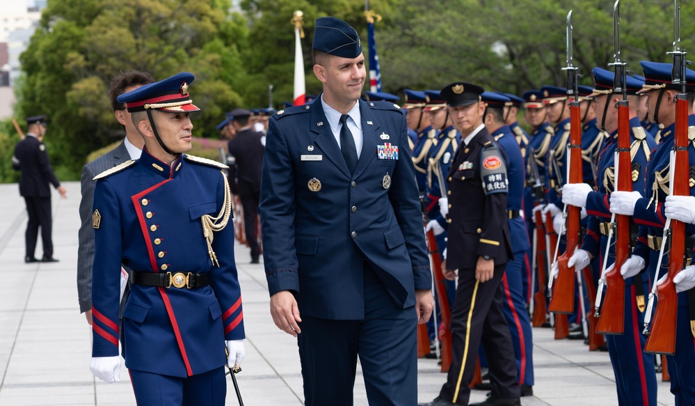 Honor Meets Honor: U.S. Air Force Drill Team Visits JGSDF Special Guard