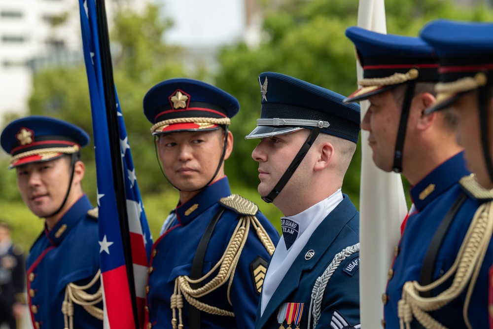 Honor Meets Honor: U.S. Air Force Drill Team Visits JGSDF Special Guard