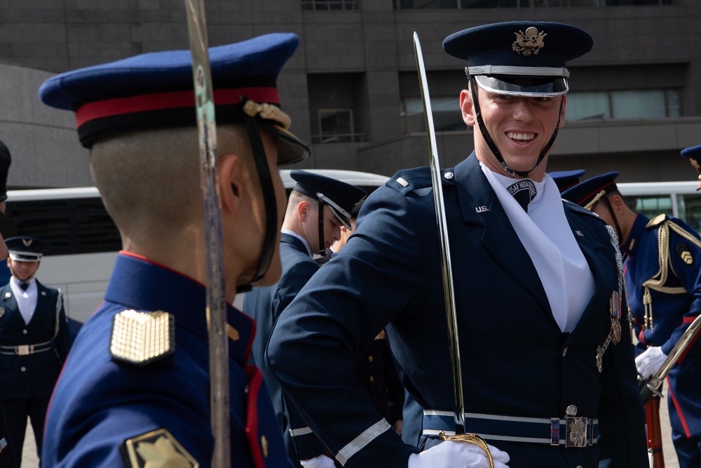 Honor Meets Honor: U.S. Air Force Drill Team Visits JGSDF Special Guard