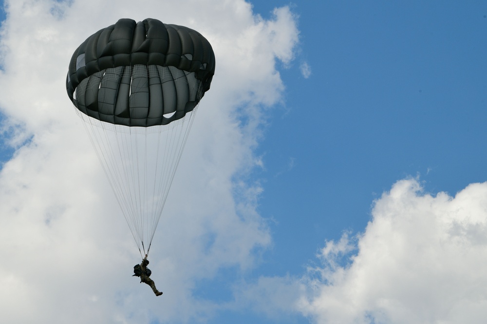 Balikatan 25: 353rd SOW, Philippine Special Forces Regiment conduct static line jump training