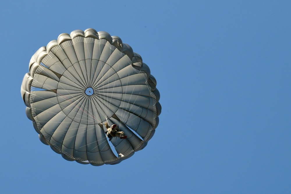 Balikatan 25: 353rd SOW, Philippine Special Forces Regiment conduct static line jump training