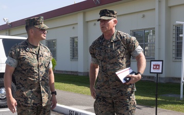 III MIG | Commanding General of MARFORCYBER visited Camp Hansen.