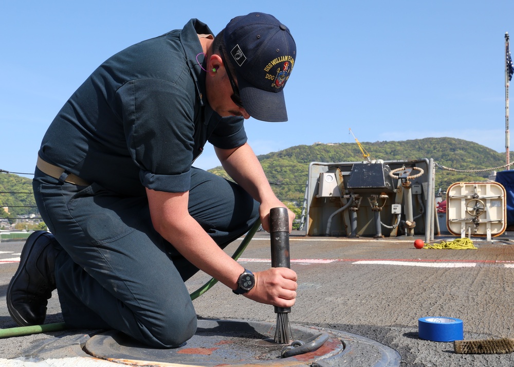 USS William P. Lawrence (DDG 110) Conducts Topside Preservation