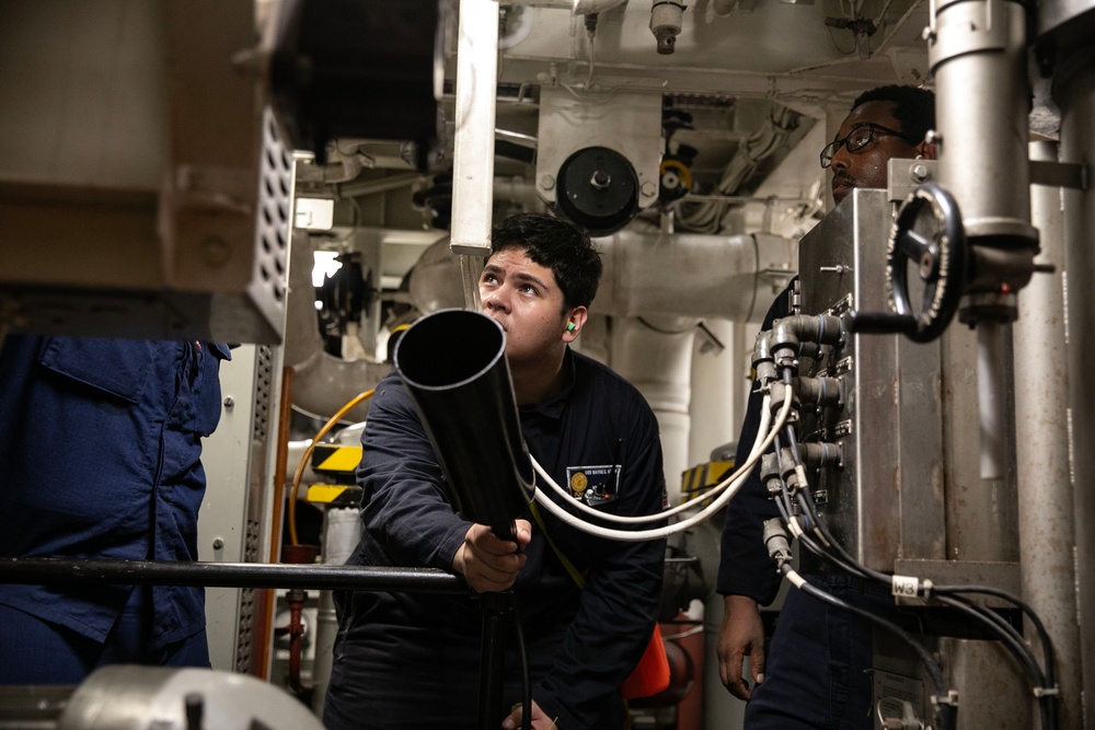 USS Wayne E. Meyer conducts operations in the U.S. Central Command area of responsibility as part of the Carl Vinson Carrier Strike Group