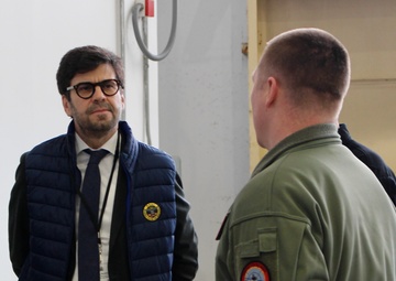 EUROCONTROL Director General visits U.S. VP Squadrons