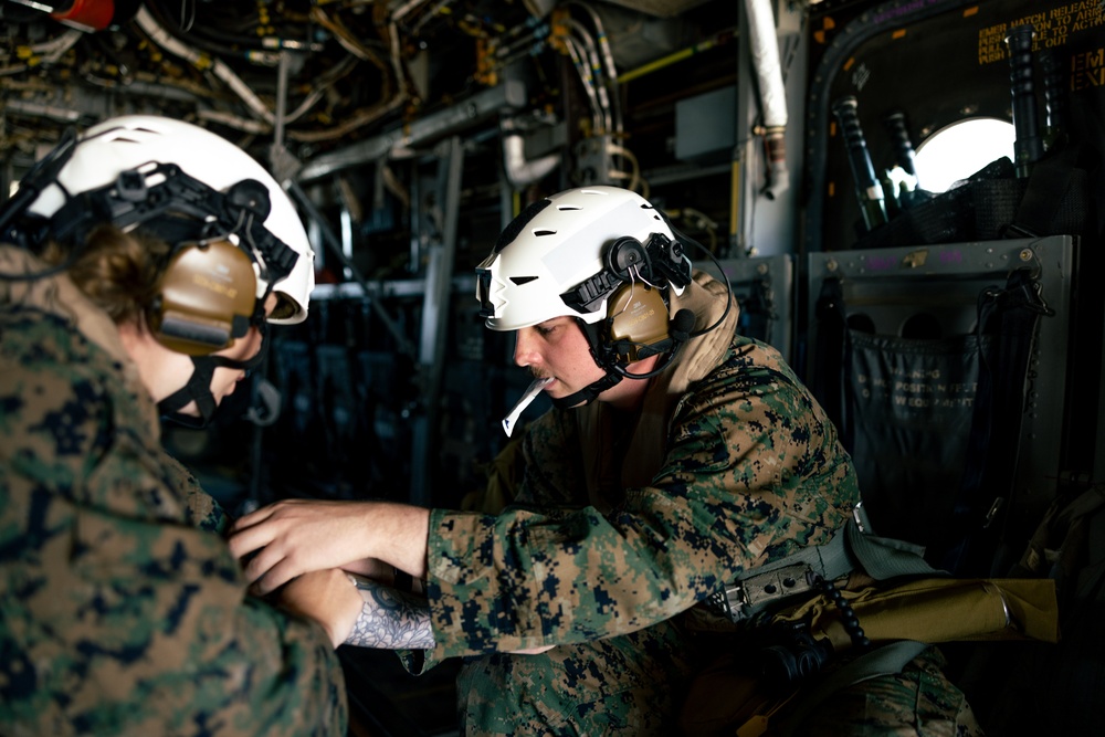 Balikatan 25: VMM-364 conducts tactical recovery of aircraft and personnel training