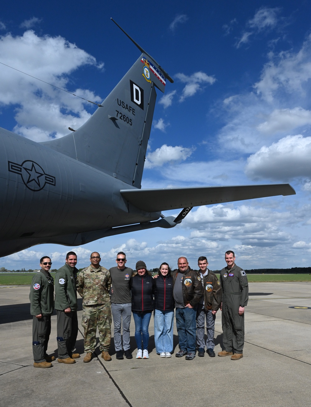 100th ARW legacy comes full circle as WWII veteran, Capt. Bob Wolff, returns ‘home’ to Thorpe Abbotts