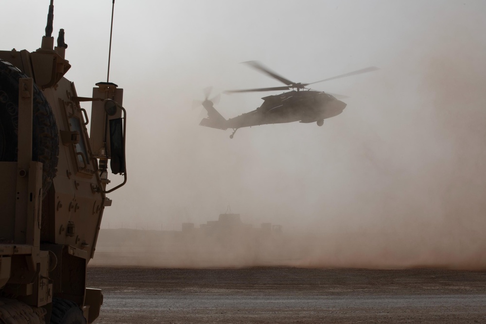 Coalition General meets with Syrian Partner forces