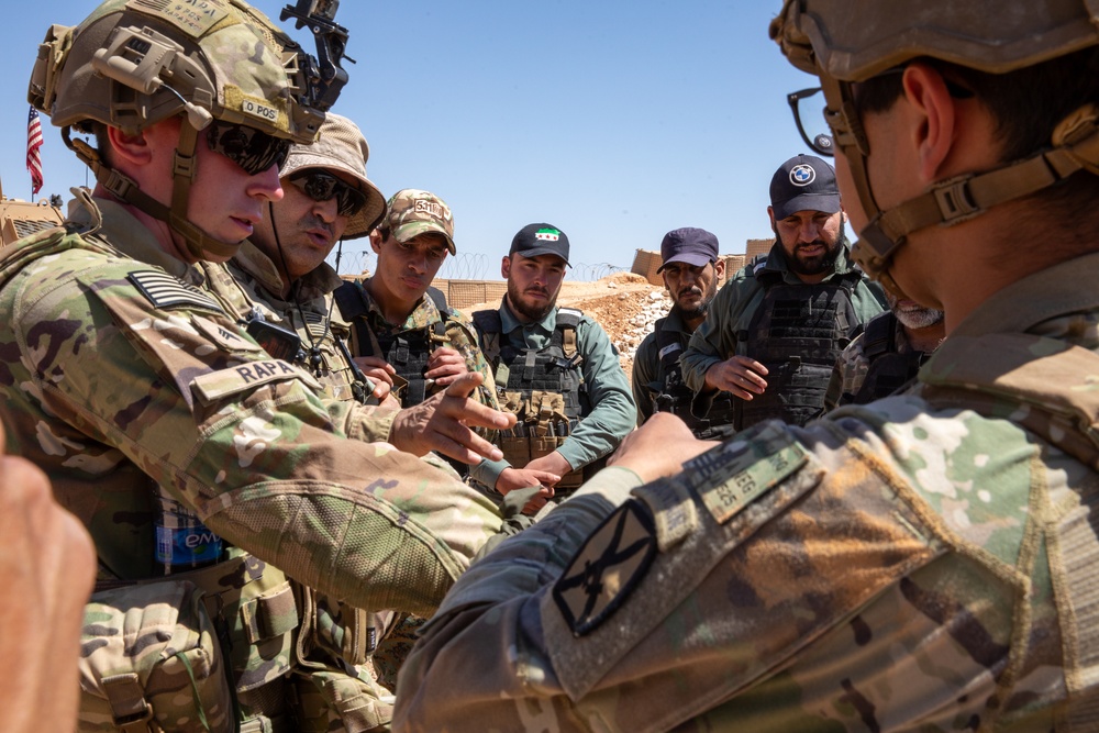 U.S. Army Soldiers train with Syrian Partner forces on Live Fire and Medical Exercises