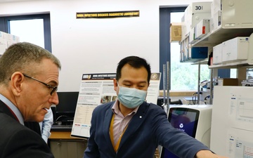 NMRC hosts DASN RDT&amp;E Tour