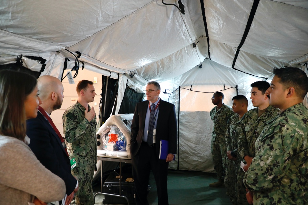 NMRC hosts DASN RDT&amp;E Tour