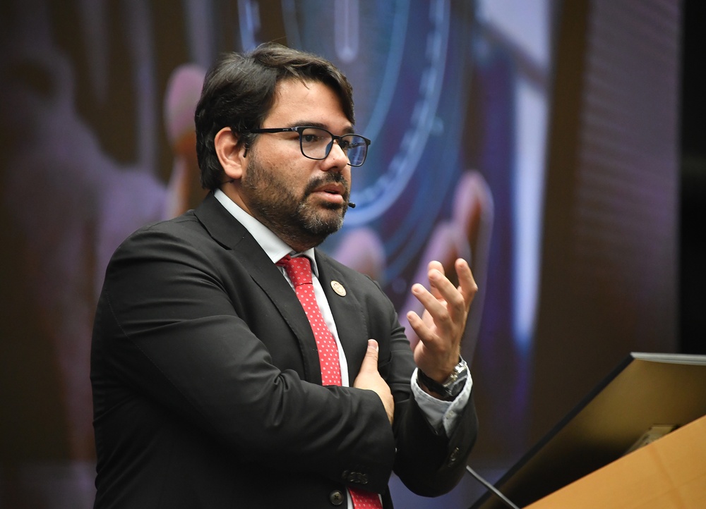 Marshall Center hosts cyber course, international speakers