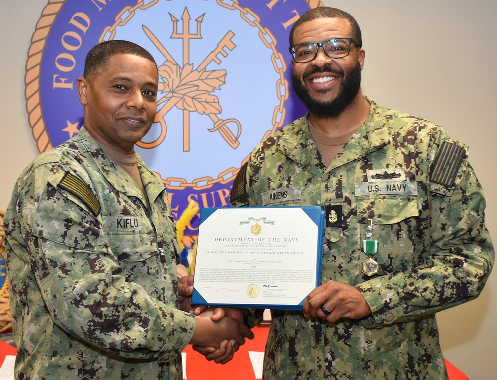 Chief Culinary Specialist Devin Aikens awarded Navy and Marine Corps Commendation Medal