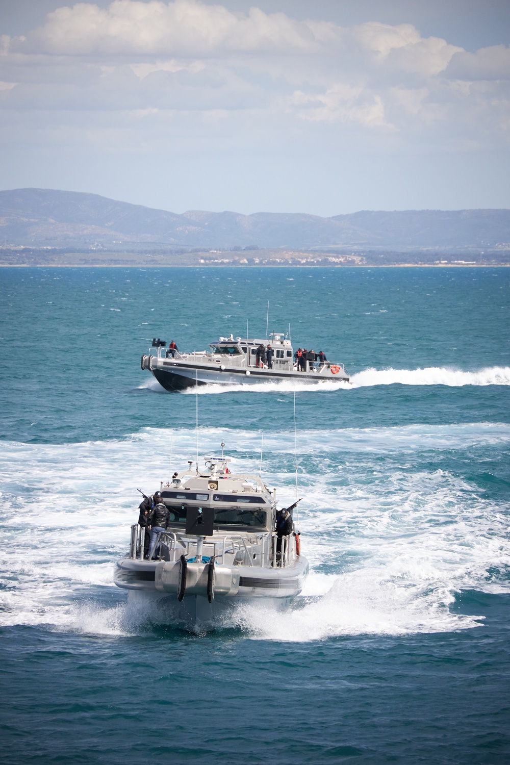 USS Mount Whitney conducts key leadership engagements between Sixth Fleet and Tunisia