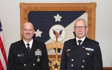 Acting CNO Meets with Chief of the Swedish Navy