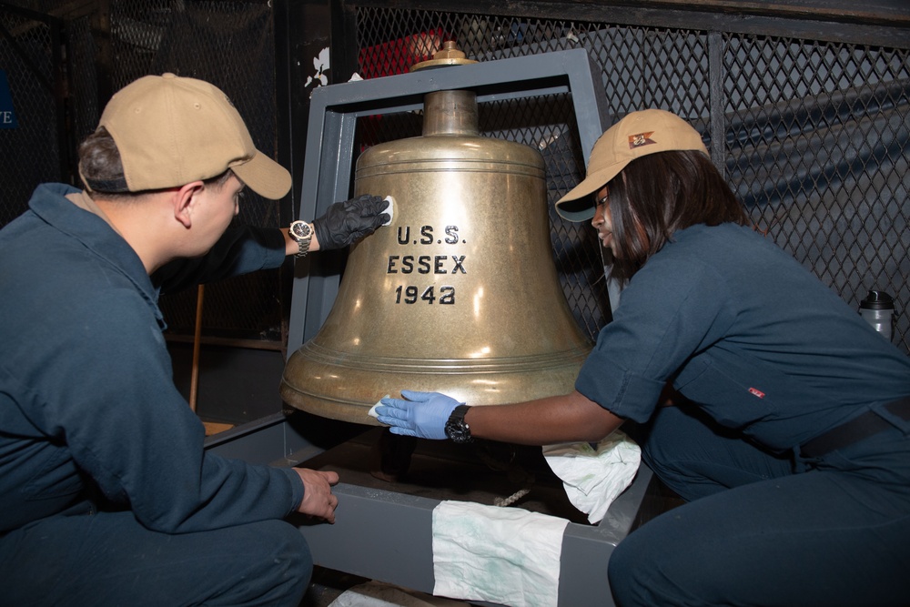 Essex Boatswain's Mate's Conduct Maintenance and Small Boat Operations