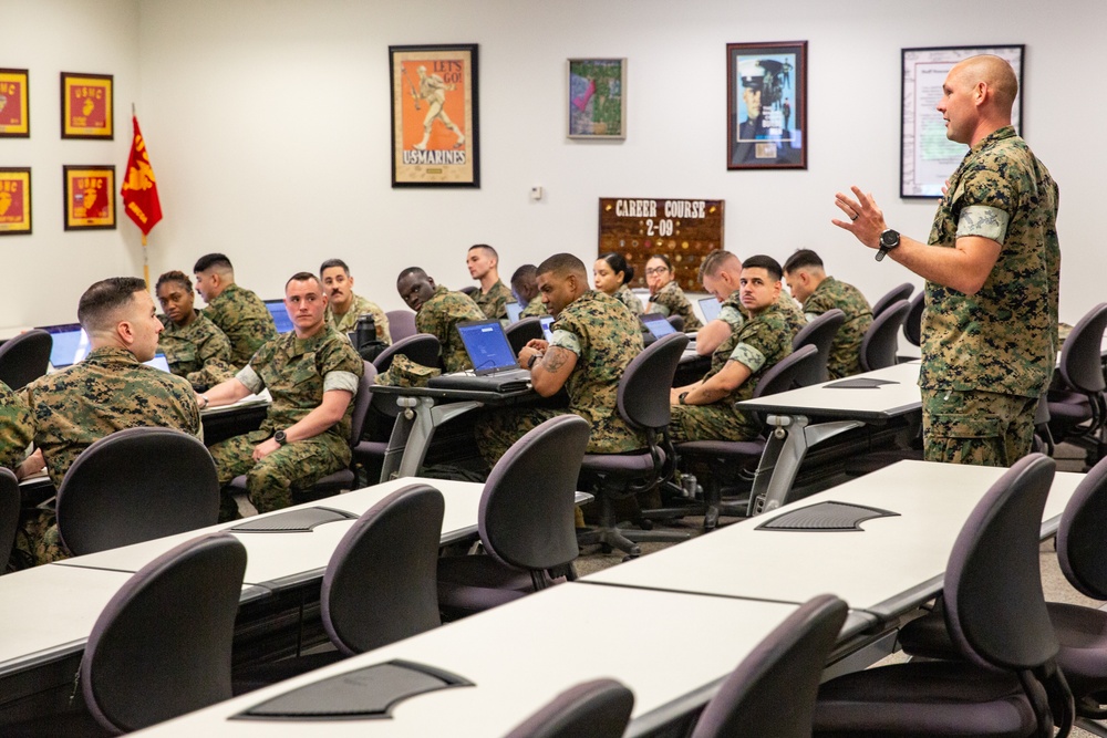Staff Noncommissioned Officer Leadership School pilot course; New unified curriculum streamlines education and leadership development training